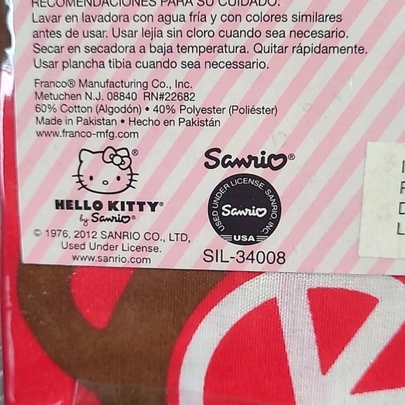 🆕️NWT Sanrio Hello Kitty Peace Sign Standard Size Reversible Cotton Pillowcase - Picture 10 of 11